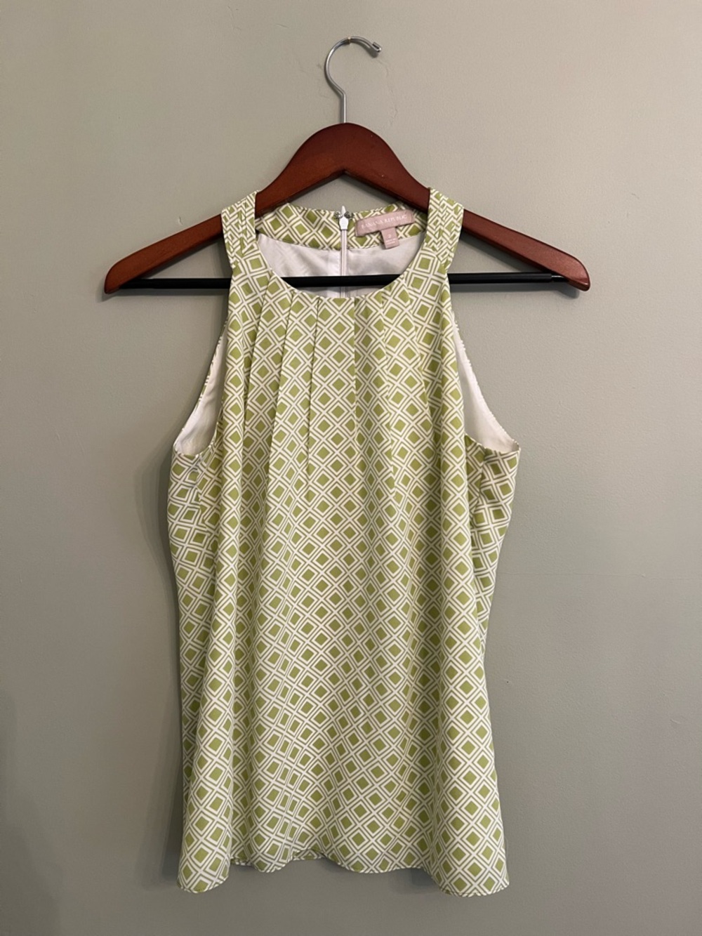 Banana Republic Green & White Geometric Sleeveless Top